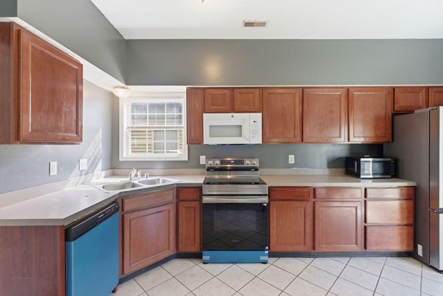 729 Pioneer Lane, Lexington, KY 40505