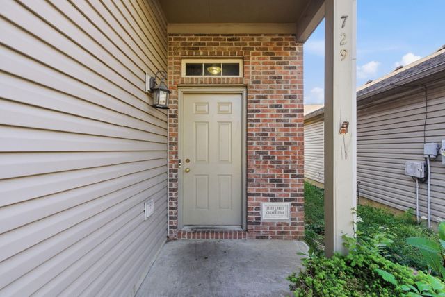 729 Pioneer Lane, Lexington, KY 40505