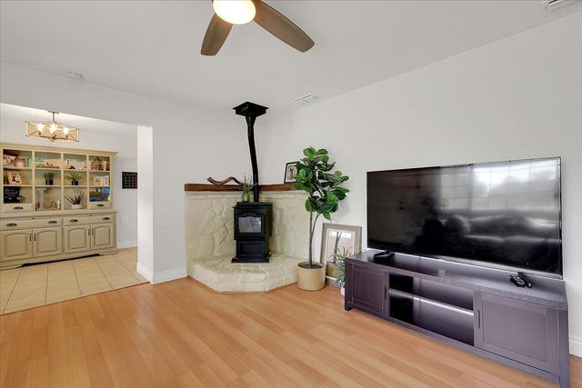 229 W Delano St, Elverta, CA 95626