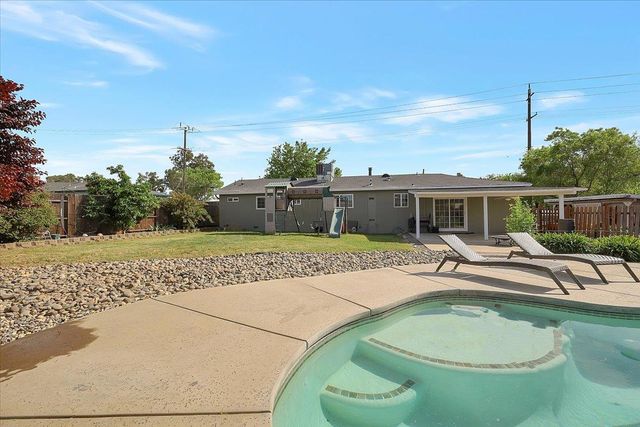 229 W Delano St, Elverta, CA 95626