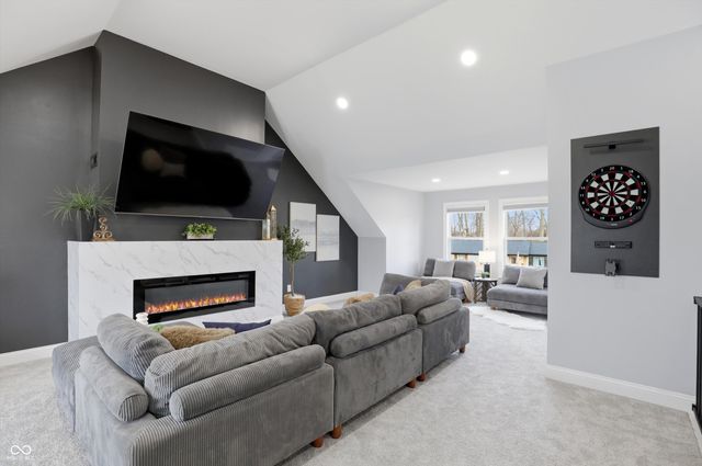 180 Bayshore Drive, Cicero, IN 46034