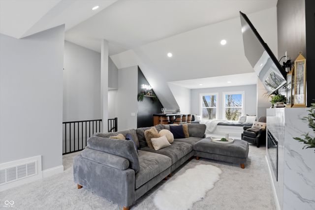 180 Bayshore Drive, Cicero, IN 46034