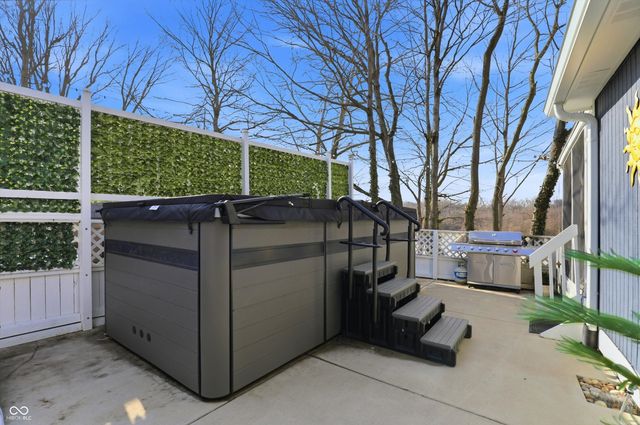 180 Bayshore Drive, Cicero, IN 46034