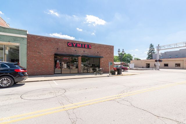 180 Bayshore Drive, Cicero, IN 46034