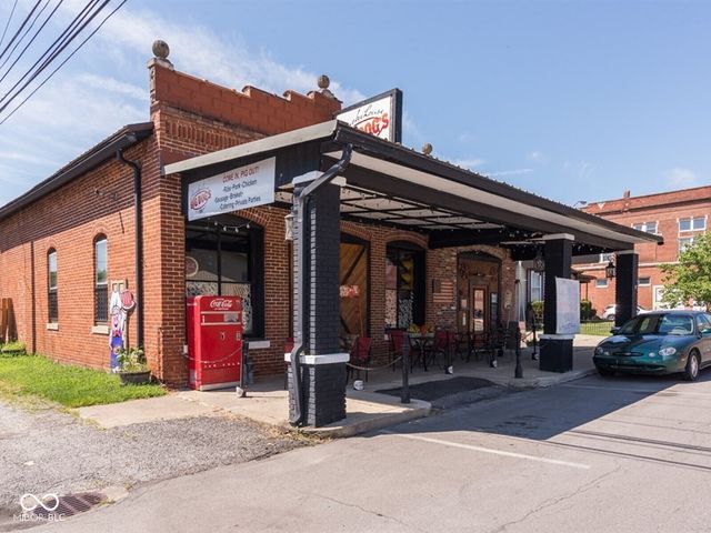 180 Bayshore Drive, Cicero, IN 46034