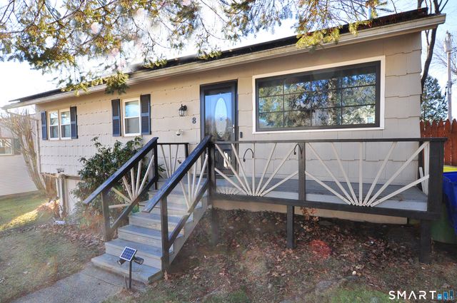 8 Cornfield Road, Waterbury, CT 06704