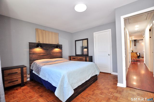 8 Cornfield Road, Waterbury, CT 06704