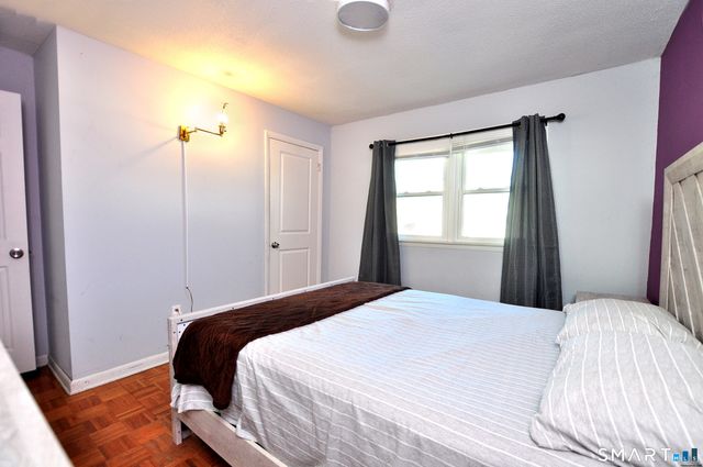 8 Cornfield Road, Waterbury, CT 06704