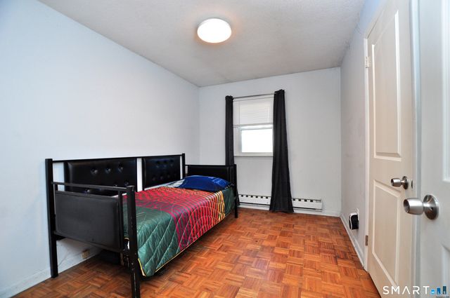 8 Cornfield Road, Waterbury, CT 06704