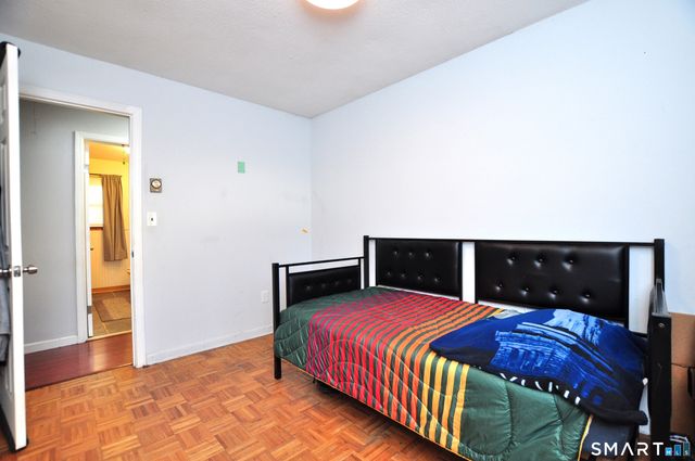 8 Cornfield Road, Waterbury, CT 06704