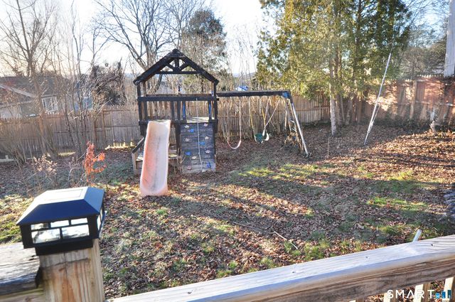 8 Cornfield Road, Waterbury, CT 06704