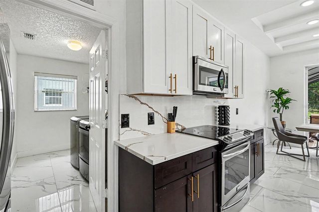5385 DAHLIA RESERVE DRIVE, Kissimmee, FL 34758