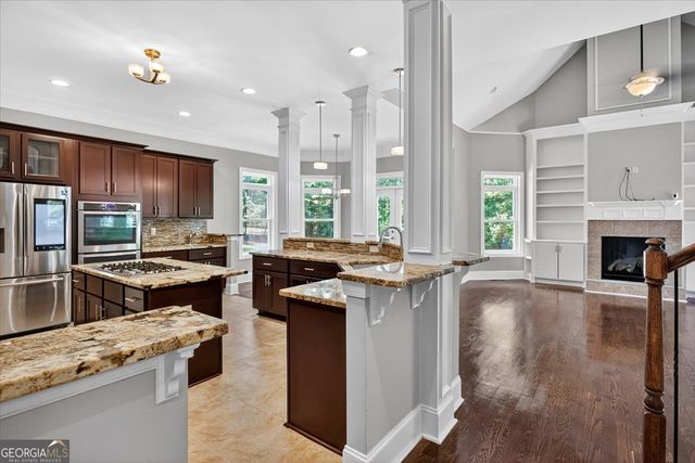 110 Aston Hall, Macon, GA 31210