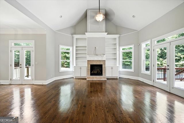 110 Aston Hall, Macon, GA 31210
