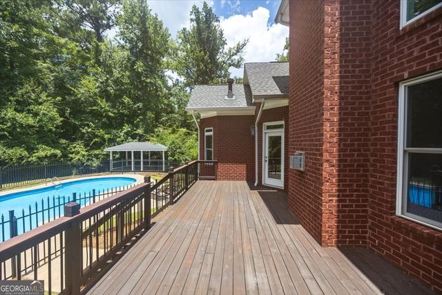 110 Aston Hall, Macon, GA 31210