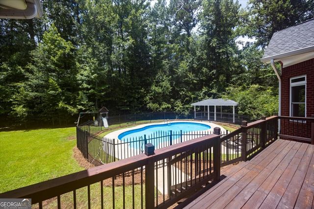 110 Aston Hall, Macon, GA 31210