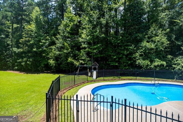 110 Aston Hall, Macon, GA 31210