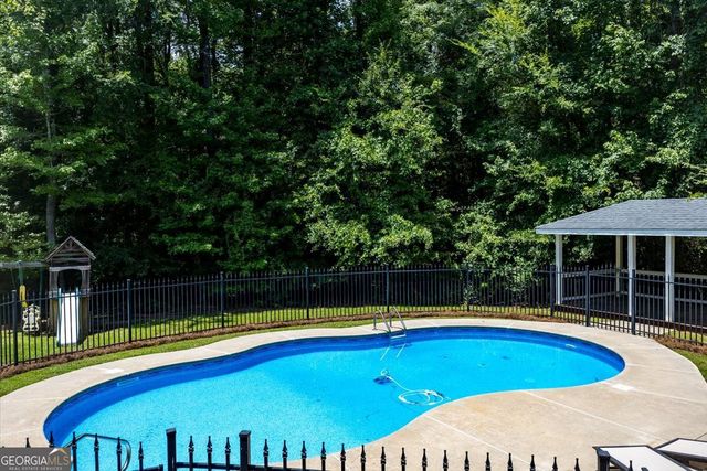 110 Aston Hall, Macon, GA 31210