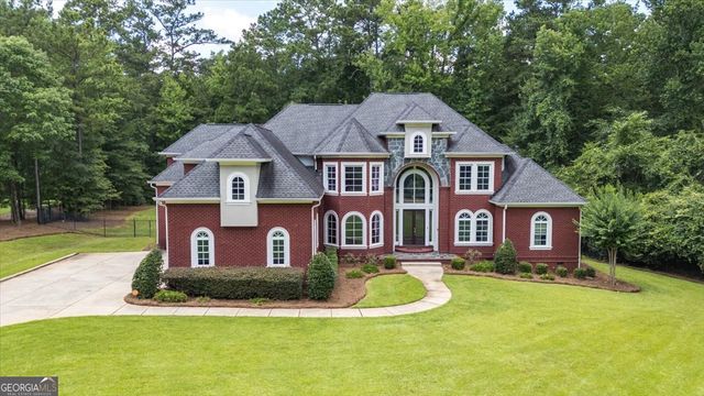 110 Aston Hall, Macon, GA 31210