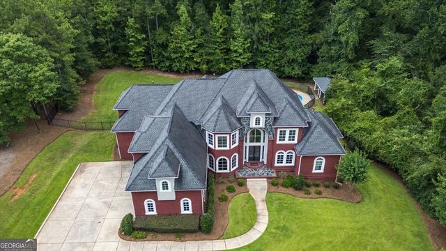 110 Aston Hall, Macon, GA 31210