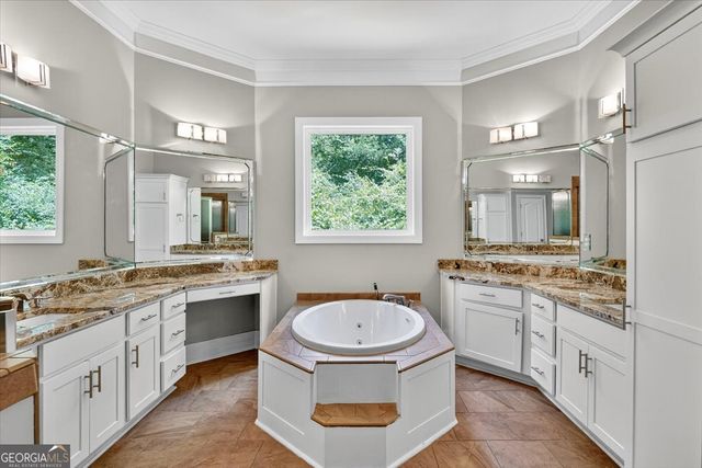 110 Aston Hall, Macon, GA 31210