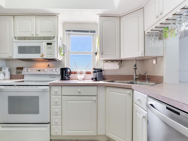 19450 GULF BOULEVARD 701, Indian Shores, FL 33785