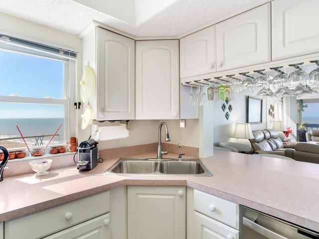 19450 GULF BOULEVARD 701, Indian Shores, FL 33785