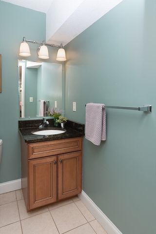 9 Adam Street 11, Easton, MA 02375