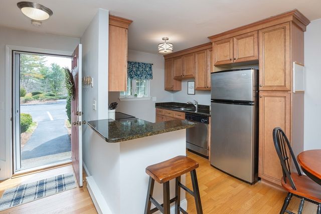 9 Adam Street 11, Easton, MA 02375