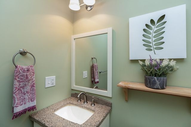 9 Adam Street 11, Easton, MA 02375