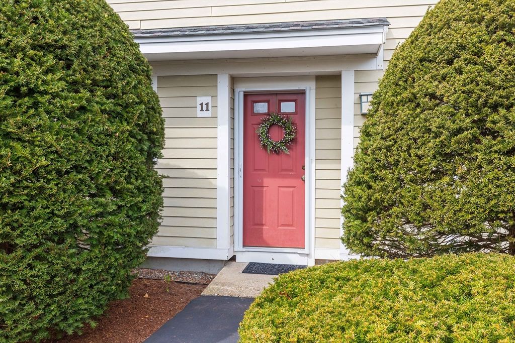 9 Adam Street 11, Easton, MA 02375