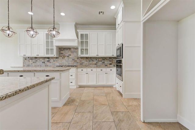 3530 Rivers Edge Court, Newcastle, OK 73065