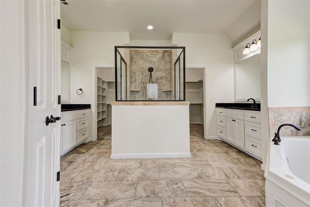 3530 Rivers Edge Court, Newcastle, OK 73065