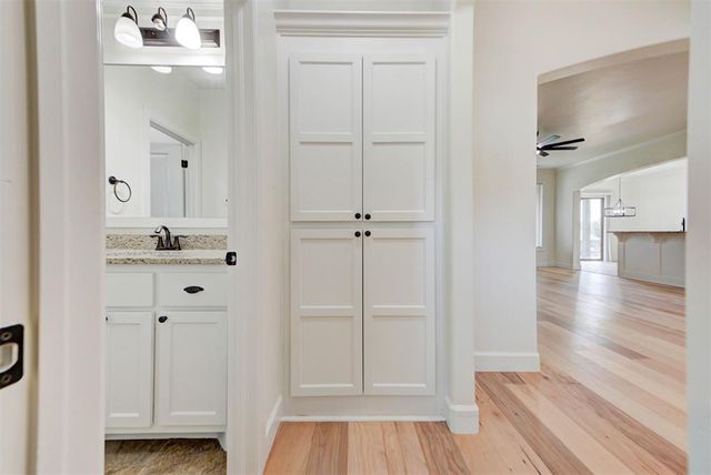 3530 Rivers Edge Court, Newcastle, OK 73065