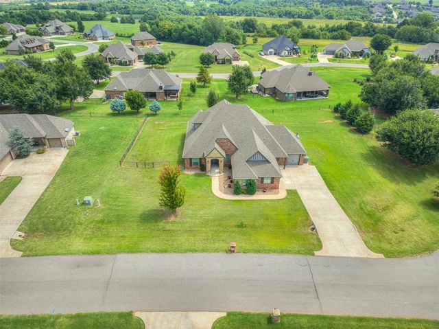 3530 Rivers Edge Court, Newcastle, OK 73065
