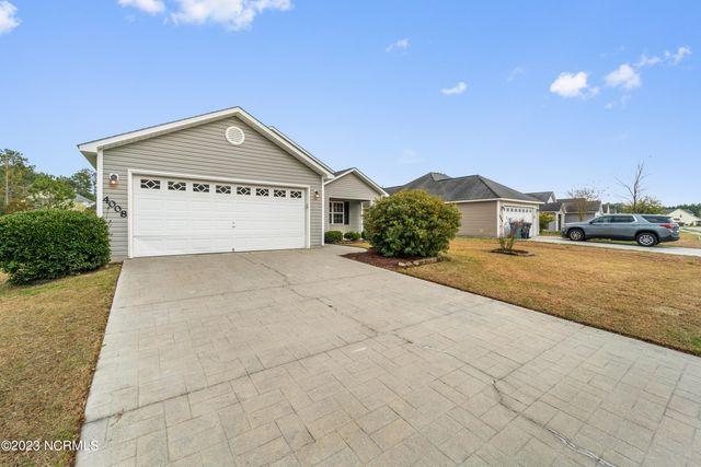 4008 W T Whitehead Drive, Jacksonville, NC 28546