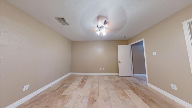 10835 Cayman Mist Drive, Houston, TX 77075