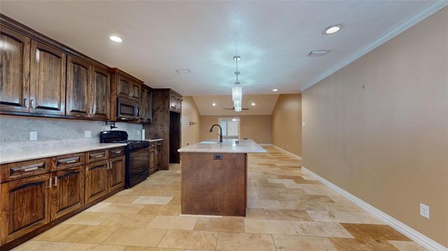 10835 Cayman Mist Drive, Houston, TX 77075