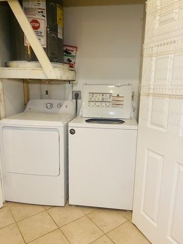 4296 Grove Park Lane, Boynton Beach, FL 33436