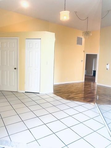 4296 Grove Park Lane, Boynton Beach, FL 33436