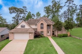 913 Cherry Hills Drive, Huntsville, TX 77340
