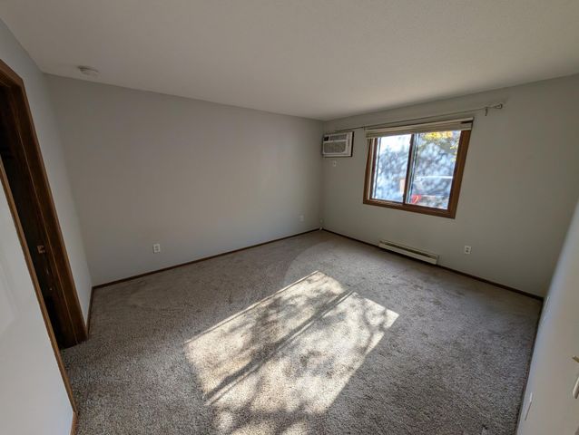 1585 Cohansey Street 104, Saint Paul, MN 55117