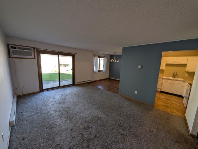 1585 Cohansey Street 104, Saint Paul, MN 55117