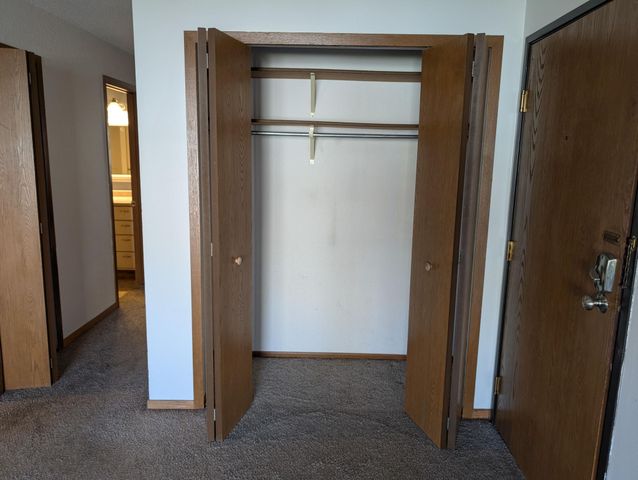 1585 Cohansey Street 104, Saint Paul, MN 55117