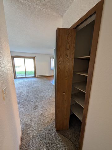 1585 Cohansey Street 104, Saint Paul, MN 55117