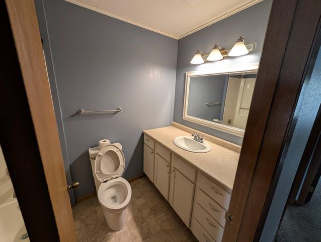 1585 Cohansey Street 104, Saint Paul, MN 55117