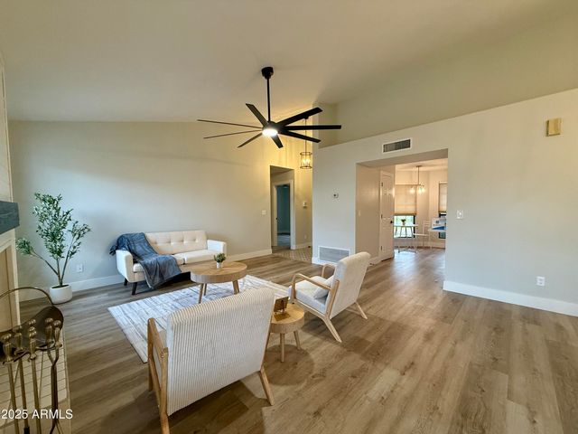 1034 E ENCINAS Avenue, Gilbert, AZ 85234