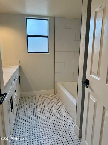 1034 E ENCINAS Avenue, Gilbert, AZ 85234