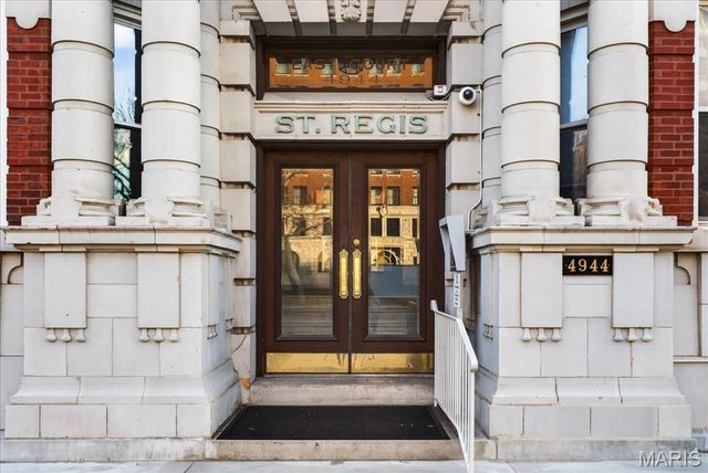 4944 Lindell Boulevard 8W, St Louis, MO 63108