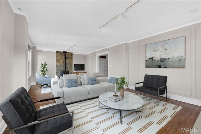 4944 Lindell Boulevard 8W, St Louis, MO 63108